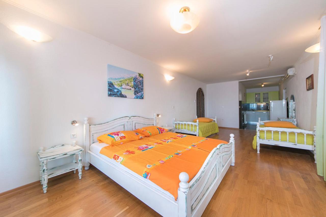 Adria Brela Apartments Exteriér fotografie